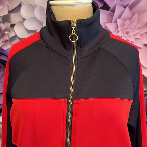 Dark navy and red sweater - Picture 2 of 5